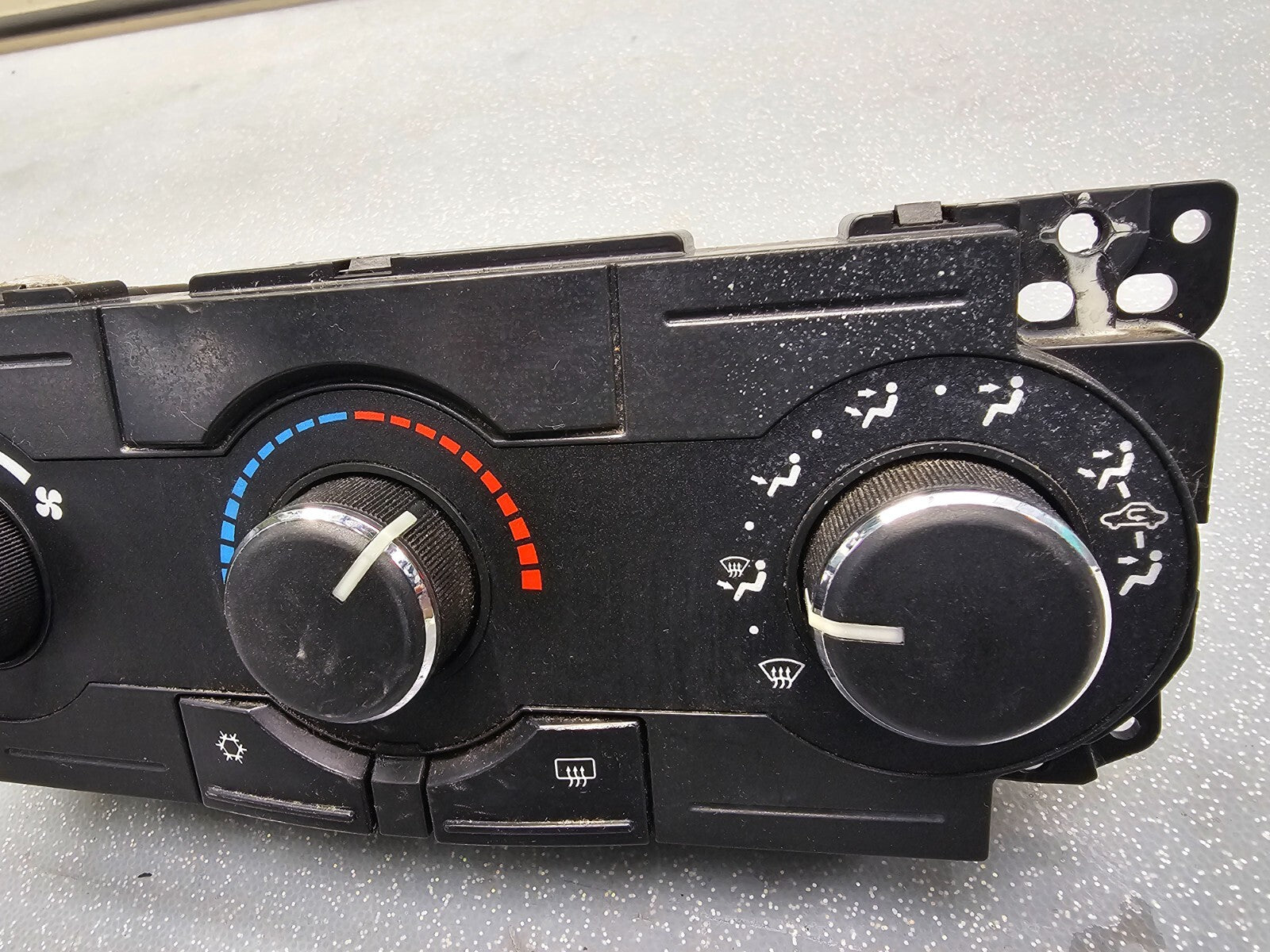 06-10 Charger Chrysler 300 Dash Heater Climate Temperature Control Conditioner