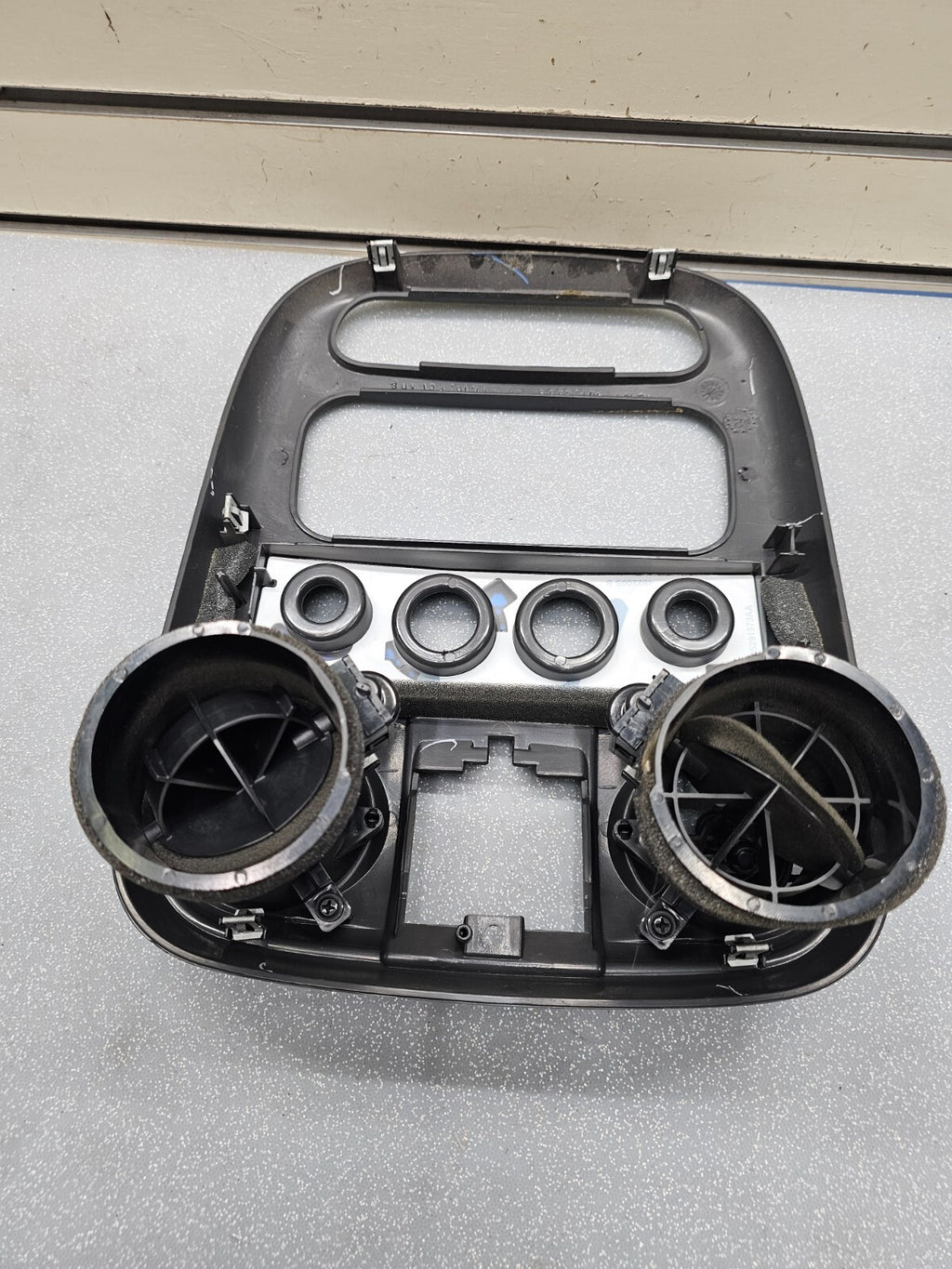 🔥01-05 Chrysler PT CRUISER Dash Radio Bezel Climate Trim Panel BLACK B17