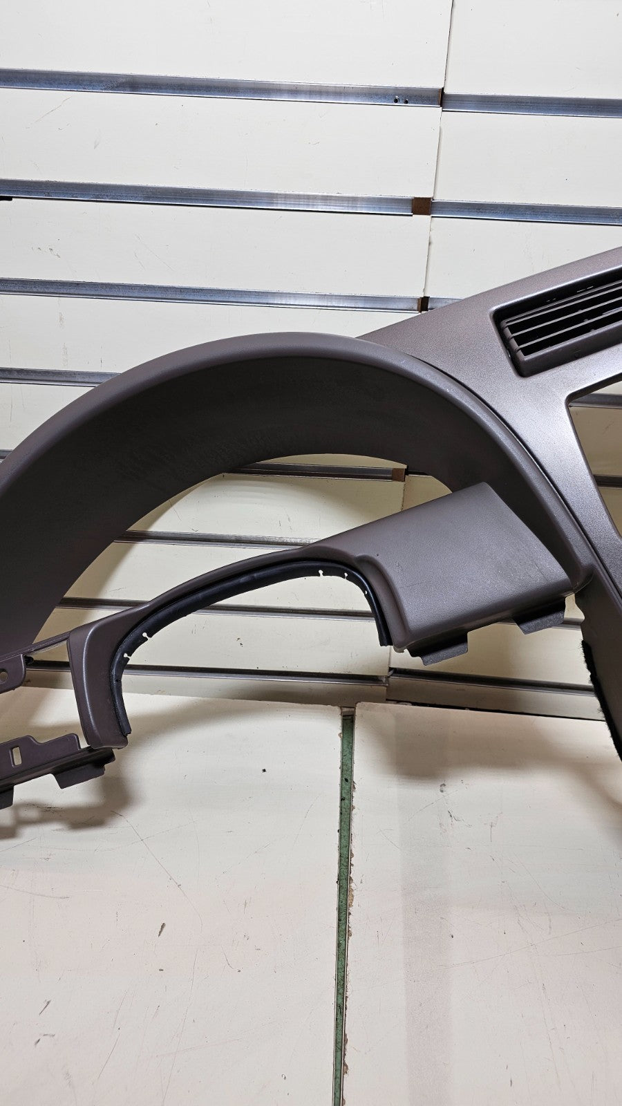 🔥04-07 BUICK Rendezvous Dash Instrument Cluster Speedometer Trim panel Dk Gray