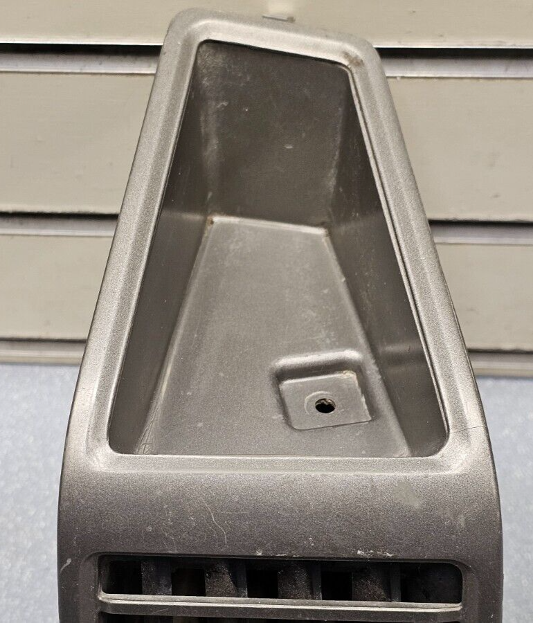 04-07 NISSAN TITAN ARMADA QX56OEM CHARCOAL LEFT DRIVER VENT BEZEL TRIM Gray