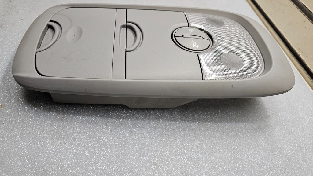 🔥03-09 Kia Sorento Overhead Console Dome Map Light Lamp Storage Assembly Gray