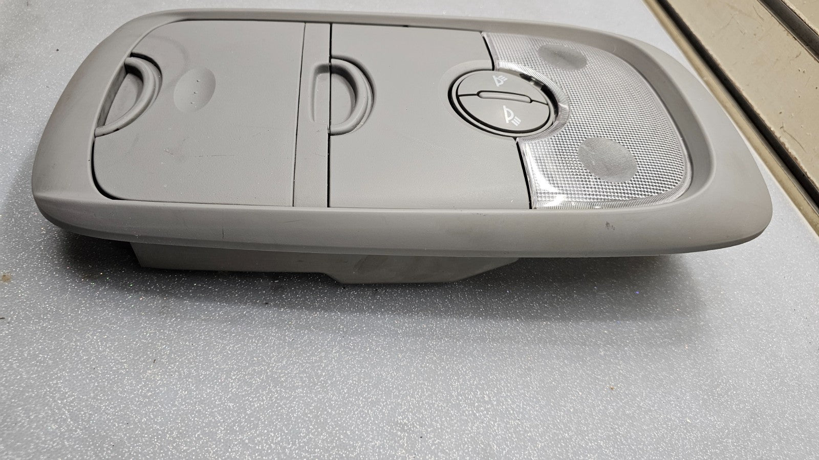 🔥03-09 Kia Sorento Overhead Console Dome Map Light Lamp Storage Assembly Gray