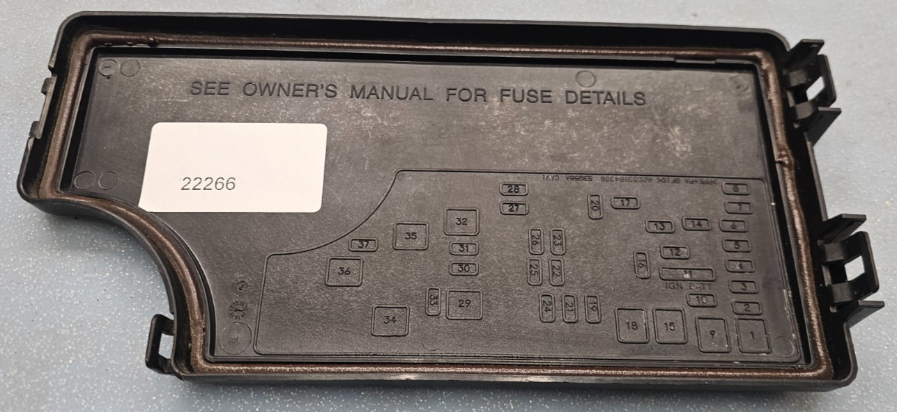 04-16 AVENGER SEBRING JEEP PATRIOT CALIBER Front Relay Engine Fuse Box Cover Lid