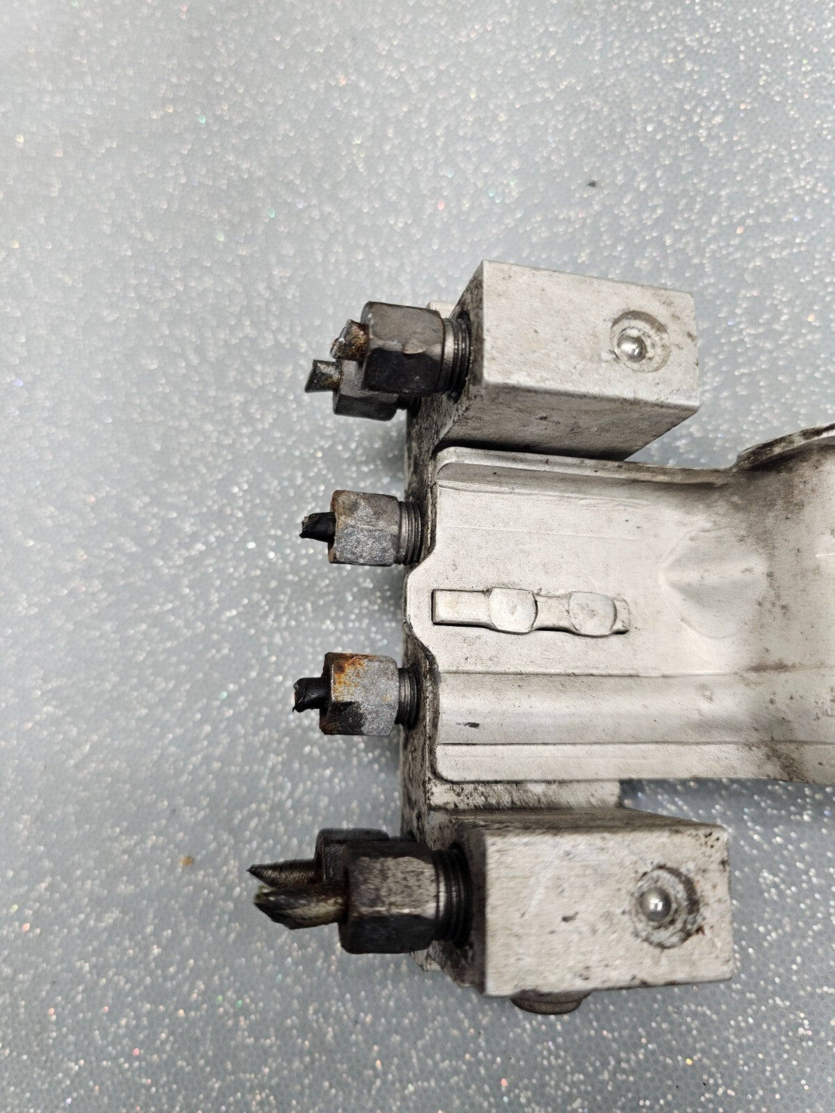 🔥2003-2006 Chrysler Sebring brake proportioning valve  OEM D2