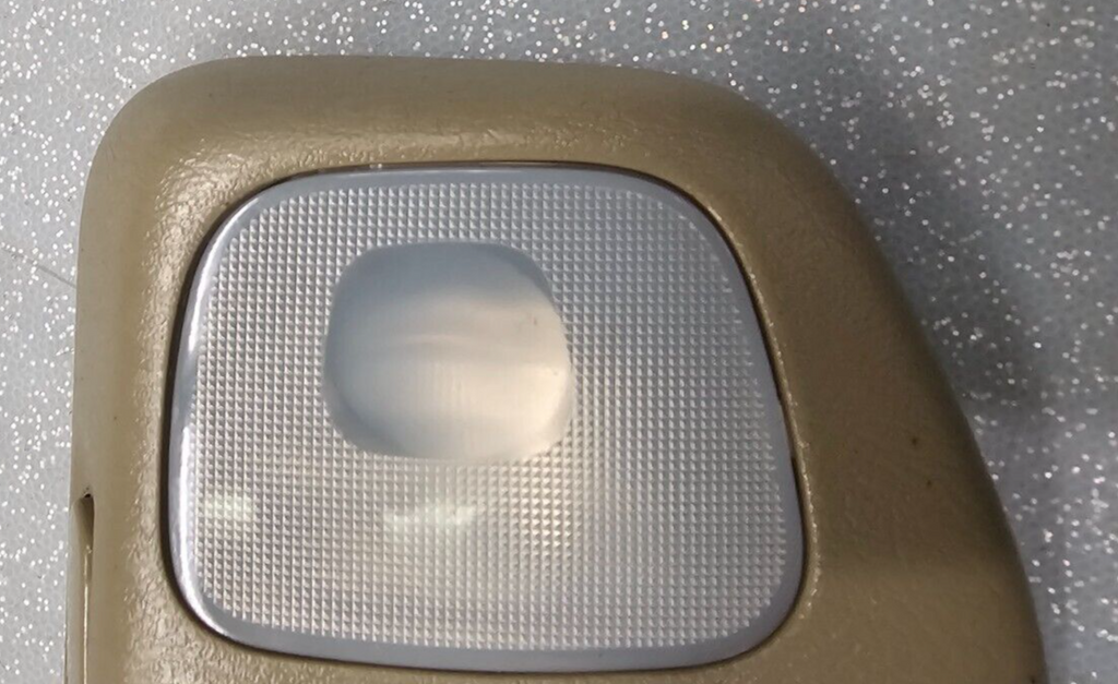 🔥98-01 Nissan Frontier Xterra OVERHEAD CONSOLE MAP DOME INTERIOR LIGHT LAMP TAN