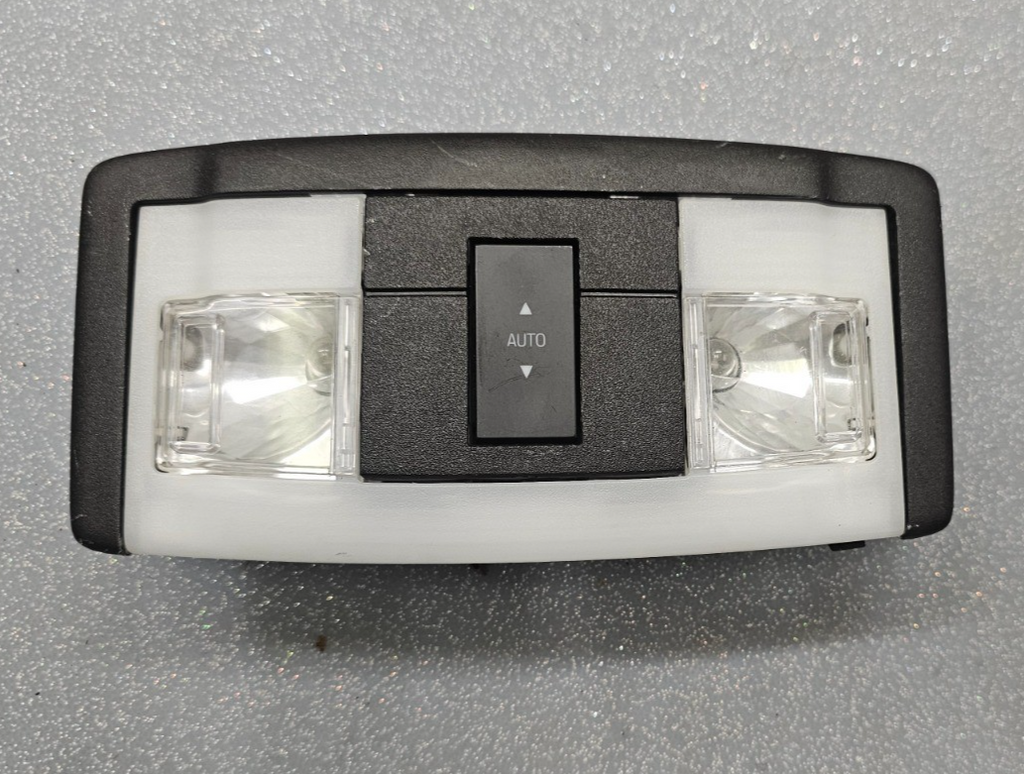 🔥08-12 FORD TAURUS/FOCUS SE FRONT UPPER ROOF OVERHEAD DOME READING LIGHT LAMP