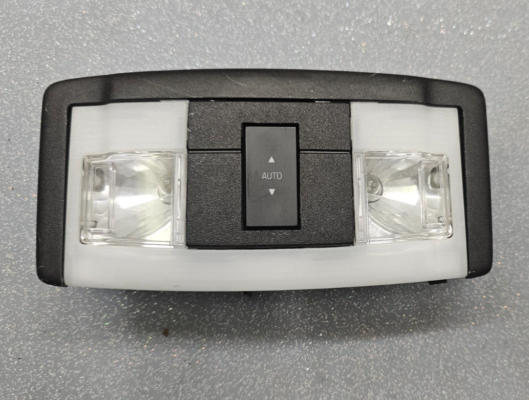🔥08-12 FORD TAURUS/FOCUS SE FRONT UPPER ROOF OVERHEAD DOME READING LIGHT LAMP