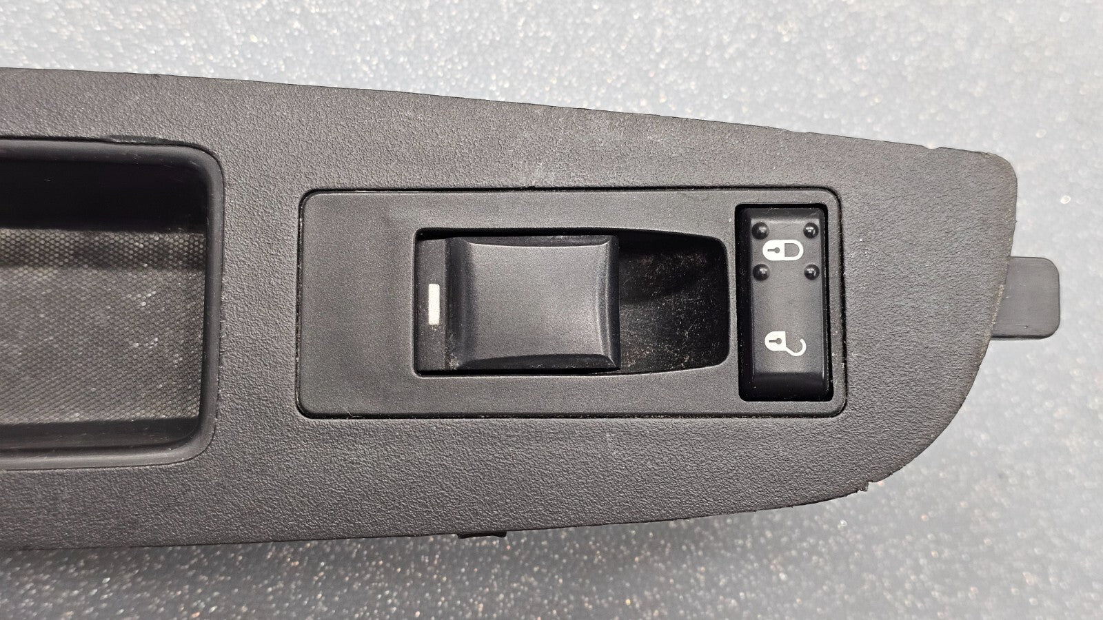 07-11 Charger Dakota Chrysler 200 300 Right Passenger Power Window Switch Gray