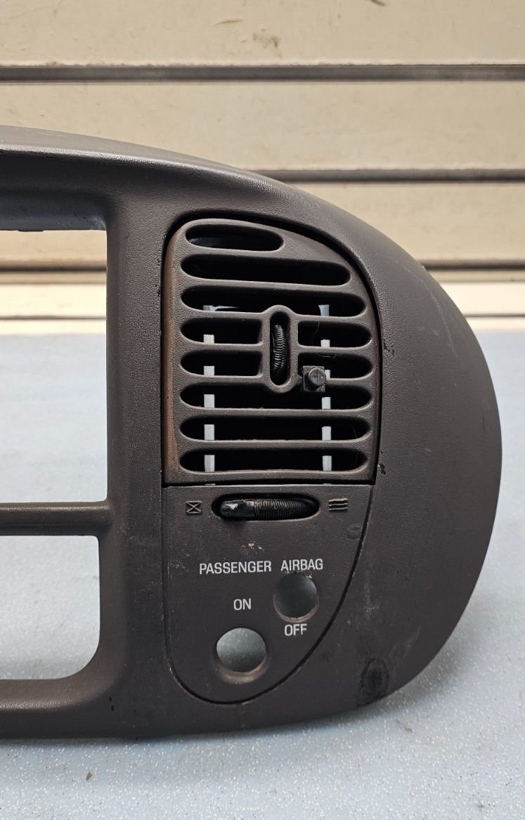 🔥97-03 Ford F150 Center Dash FM Radio Climate Trim Stereo BEZEL Panel GRAY B1