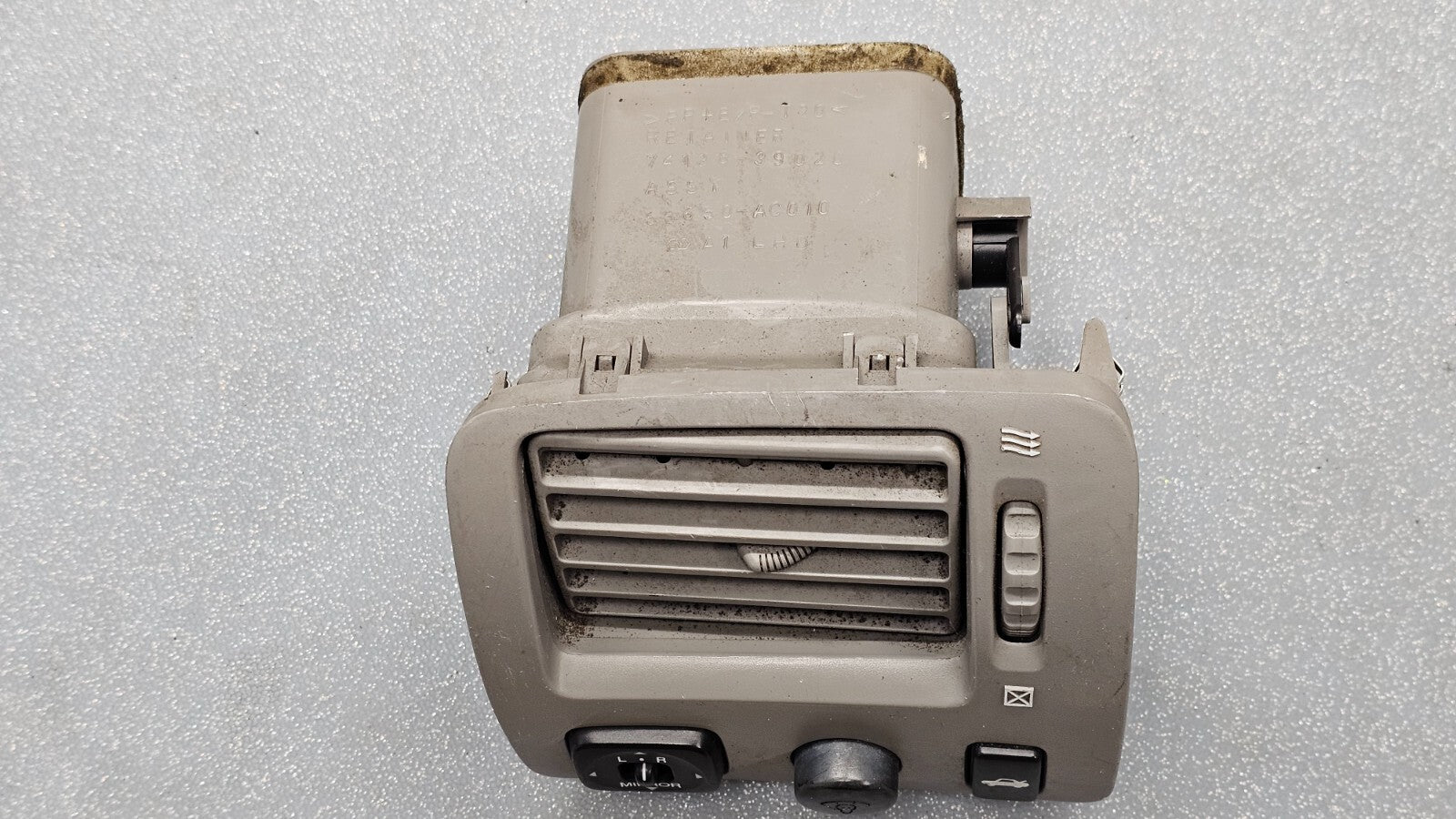 🔥00-04 AVALON DASH FRONT LEFT DRIVER AC AIR VENT HEATER CONDITIONING LT TAN OEM