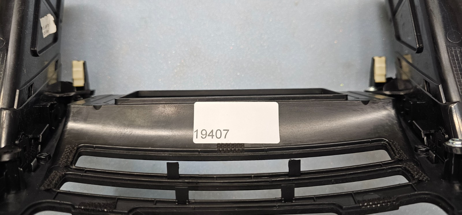 11-14 Hyundai Sonata Center Dash Radio Surround Bezel Trim Panel Climate BLACK