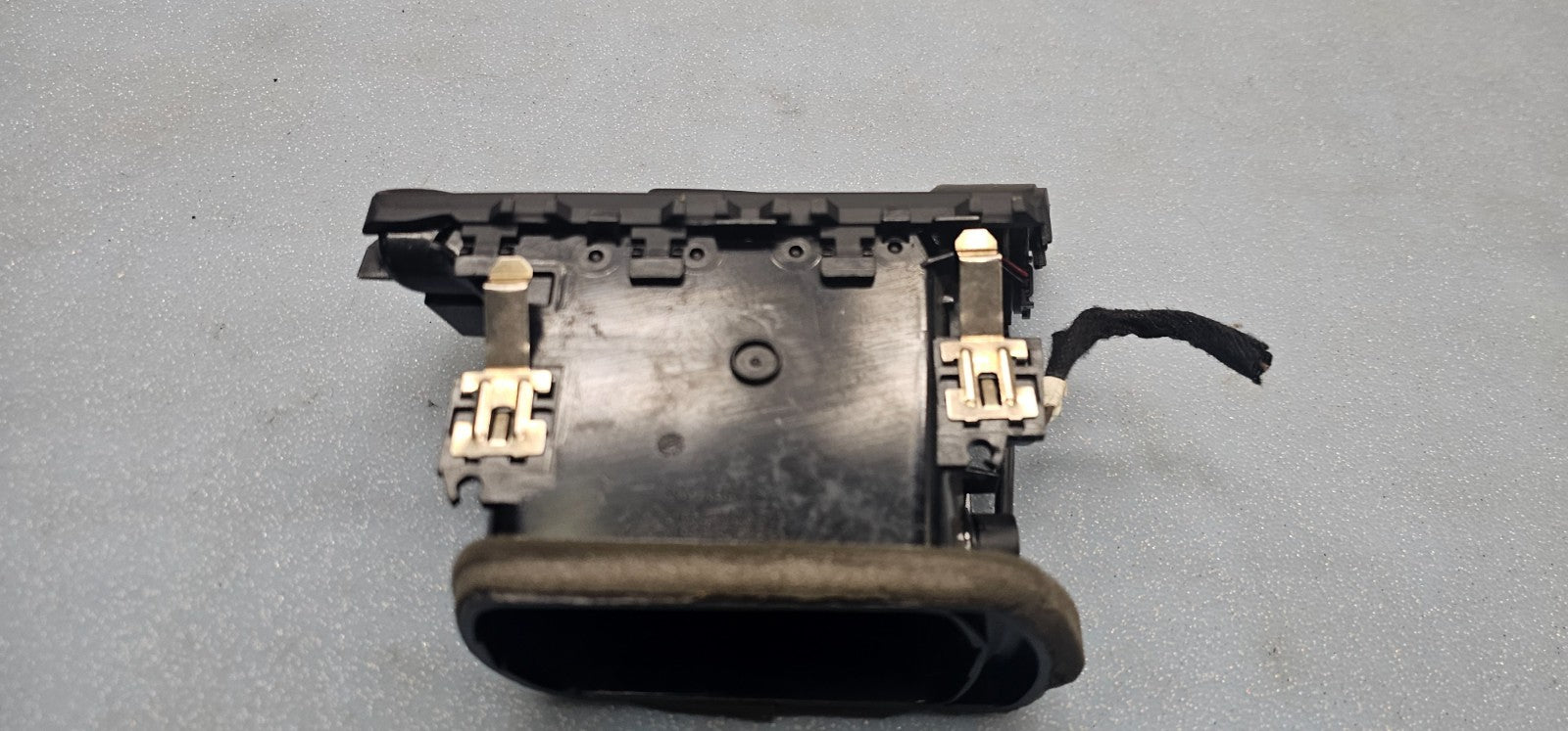13-19 MERCEDES X166 GL CLASS DASH RIGHT PASSENGER A/C HVAC AIR VENT HEATER BLACK
