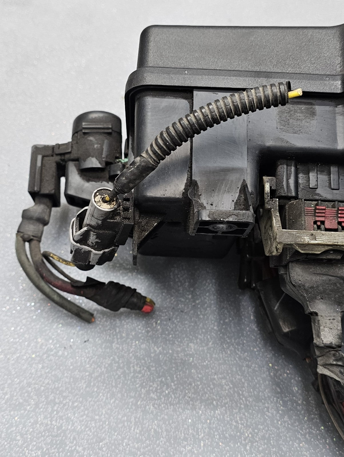 🔥02-05 DODGE RAM INTEGRATED POWER DISTRIBUTION MODULE FUSE BOX OEM