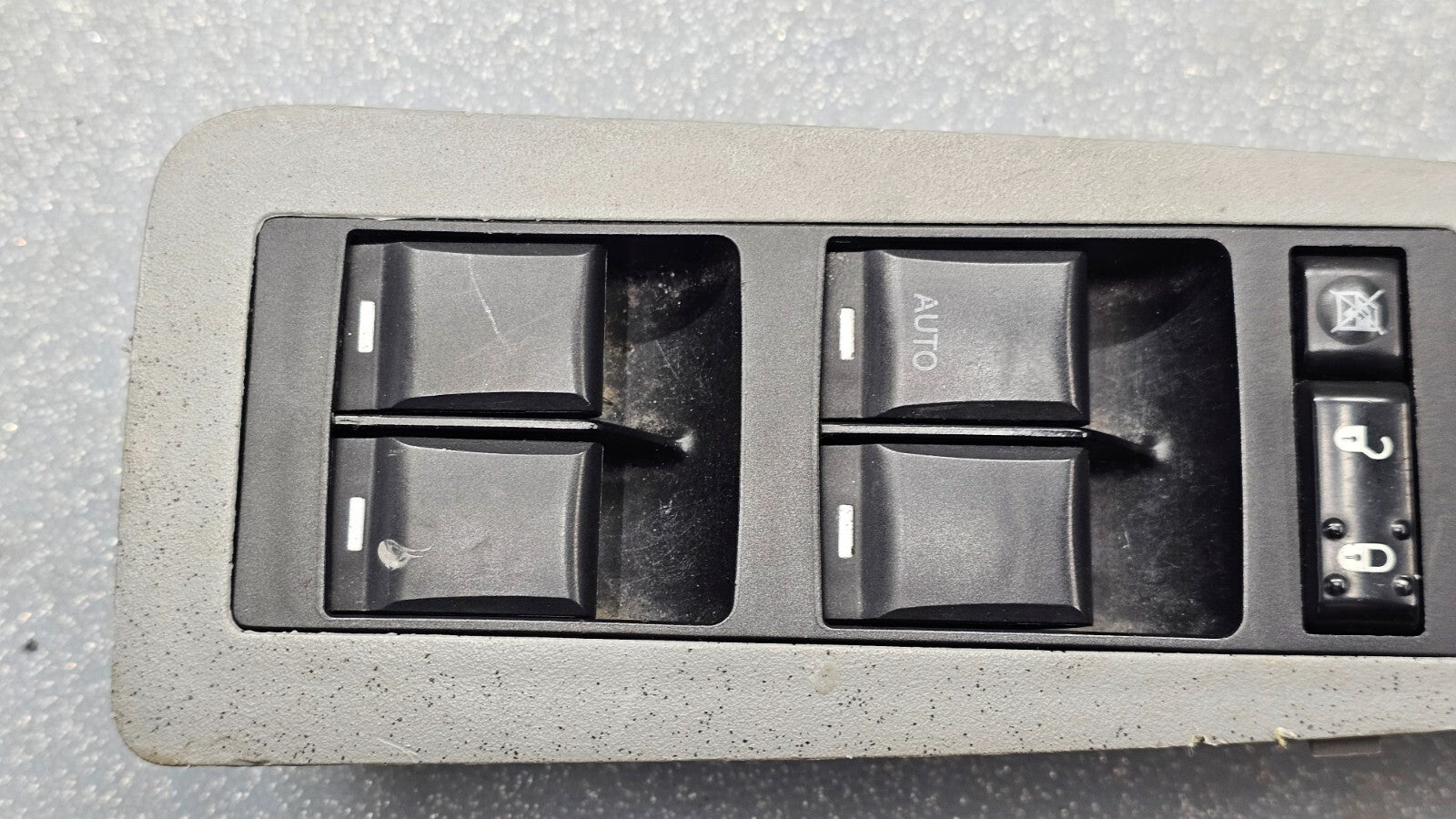 🔥07-14 Chrysler 200 patriot Dakota Left Driver Master Window Switch Grey