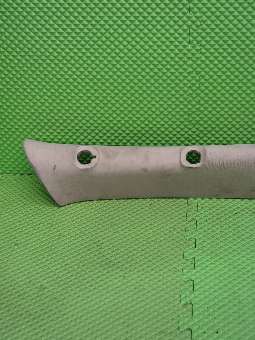07-14 Chevy Suburban Tahoe GMC Yukon RIGHT PASS. Pillar Windshield Trim OEM TAN