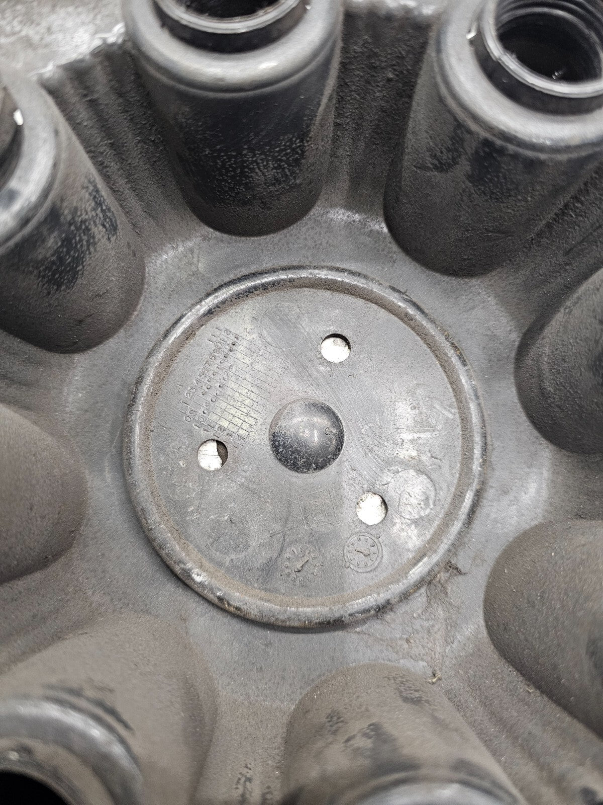 01-10 Chevy Express Silverado Suburban Front Rear Wheel Center Cap Hubcap Cover