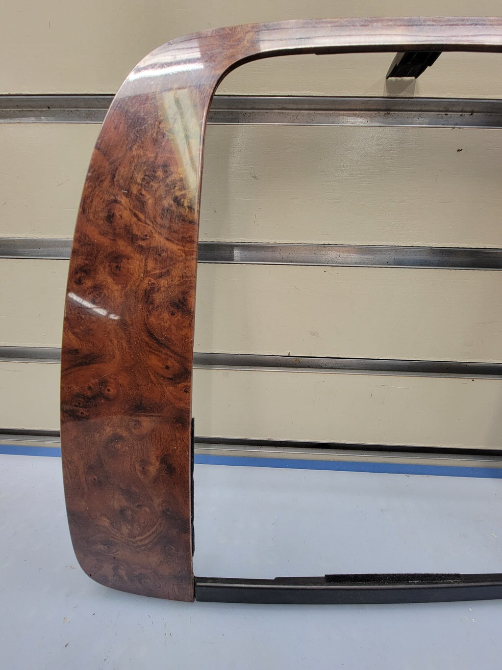🔥07-13 SUBURBAN TAHOE YUKON CENTER DASH RADIO BEZEL TRIM WOODGRAIN