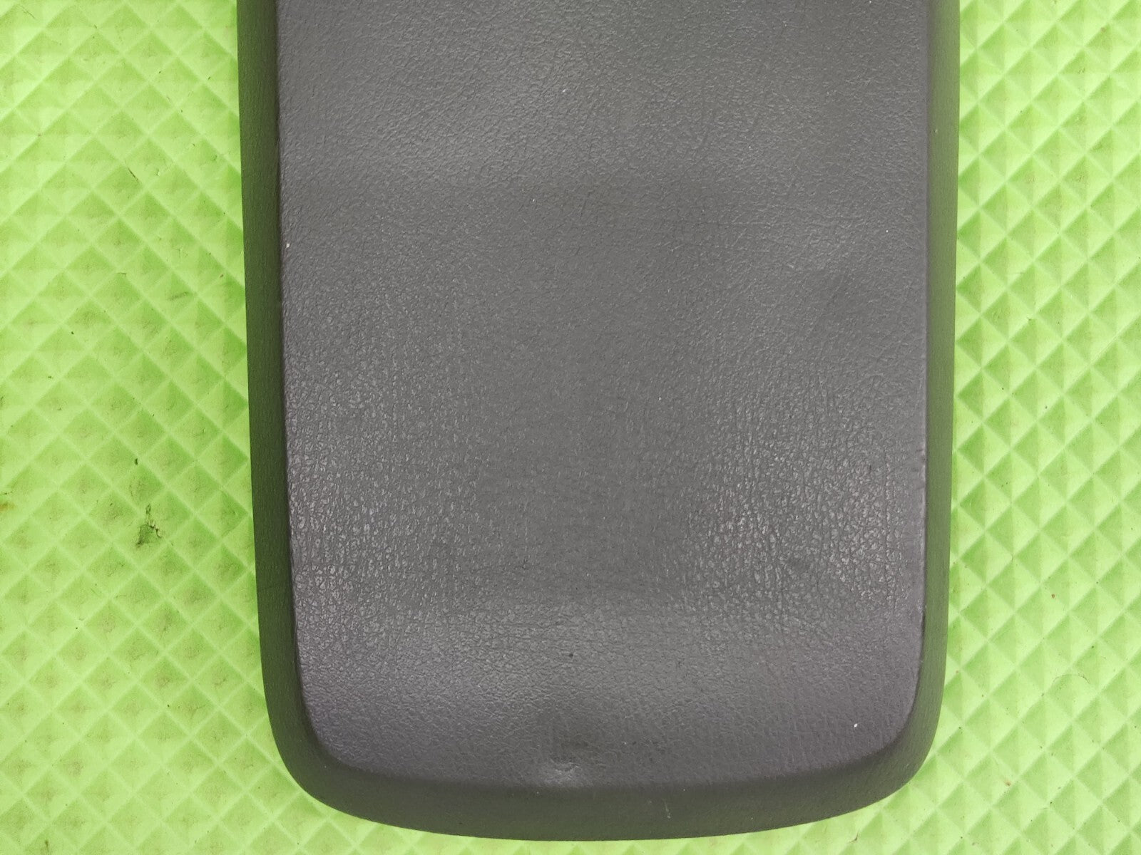 2002-2005 FORD EXPLORER Mercury Mountaineer Armrest Assembly BLACK