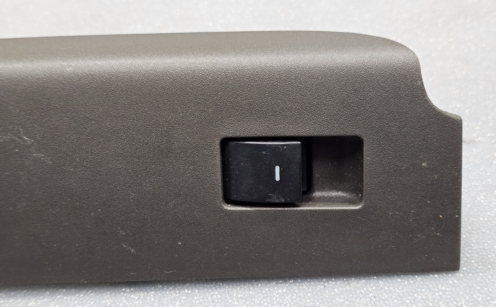 08-12 Escape Focus Front Right Passenger Door Power Window Switch Assembly Black