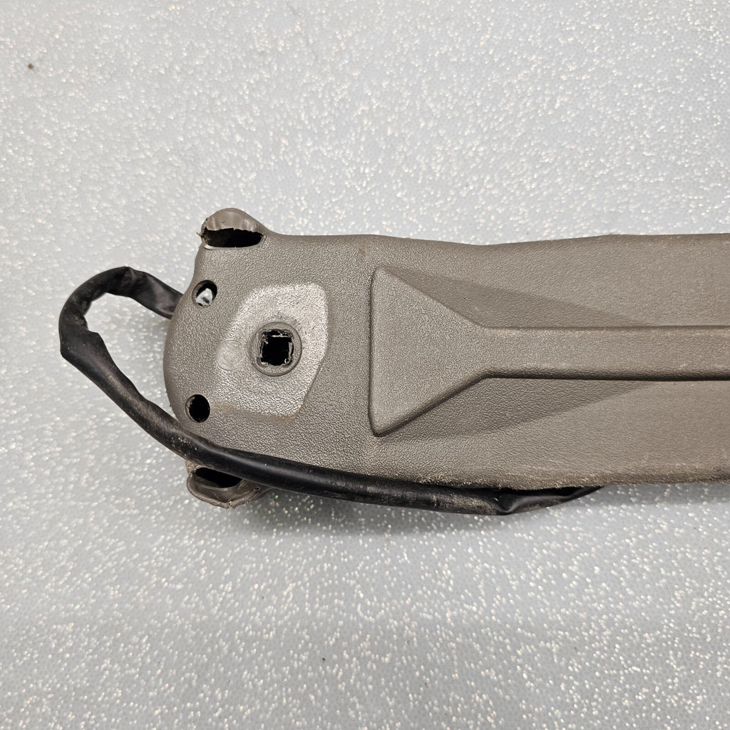 🔥03-10 CHEVY EXPRESS GMC SAVANA RH PASSENGER SEAT BELT BUCKLE LATCH RECEIVER