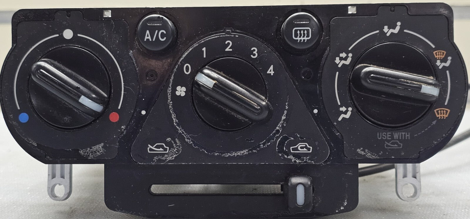 02-07 Impreza Dash A/C Heater Climate Control Panel Temperature Unit Conditioner