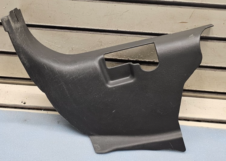 🔥99-06 SILVERADO SIERRA LEFT DRIVER KICK LOWER TRIM PANEL HOOD PROP BLACK