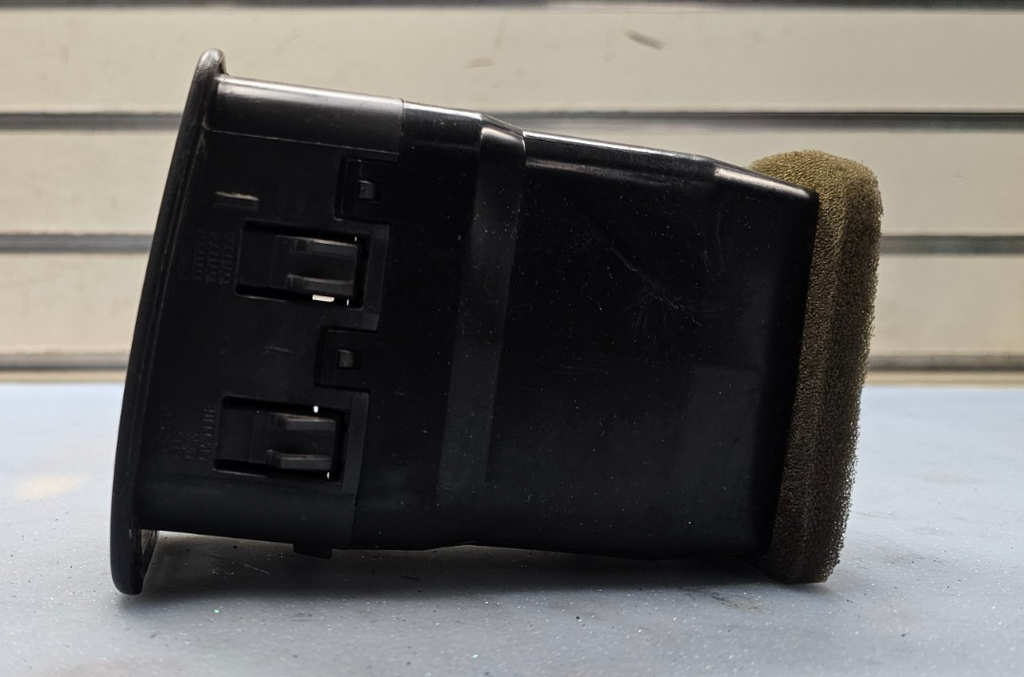 🔥99-06 Silverado Sierra Right Passenger Dash A/C HVAC AC Heater Air Vent Black