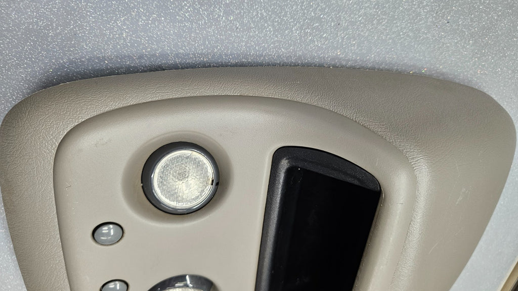 🔥99-06 SIERRA SILVERADO Overhead Roof Console Dome Map Light Lamp Storage Tan