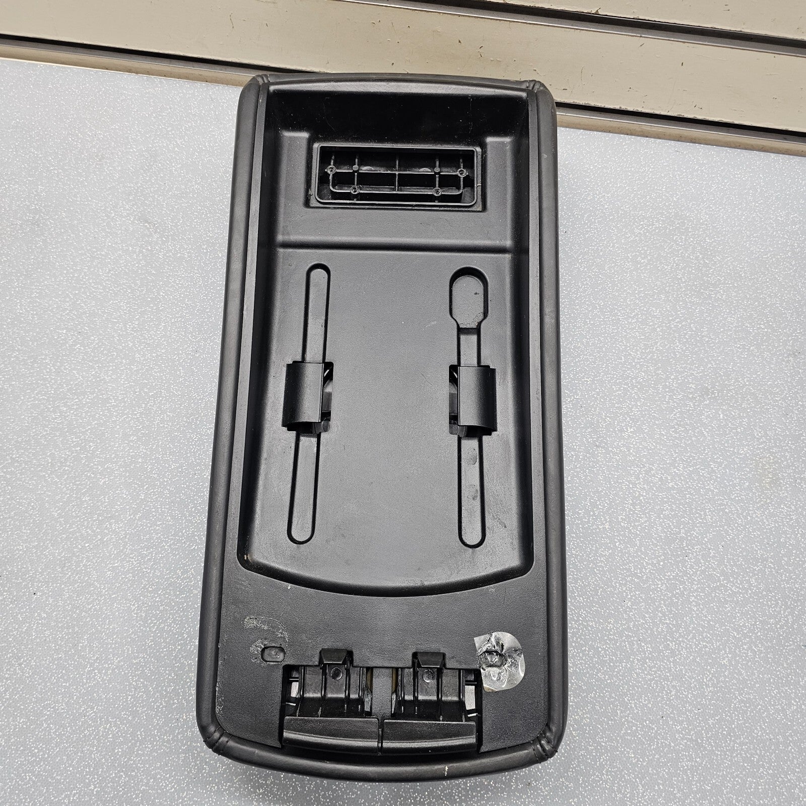 🔥08-10 Dodge Charger Center Console Arm Rest Lid Leather Assembly Cover BLACK
