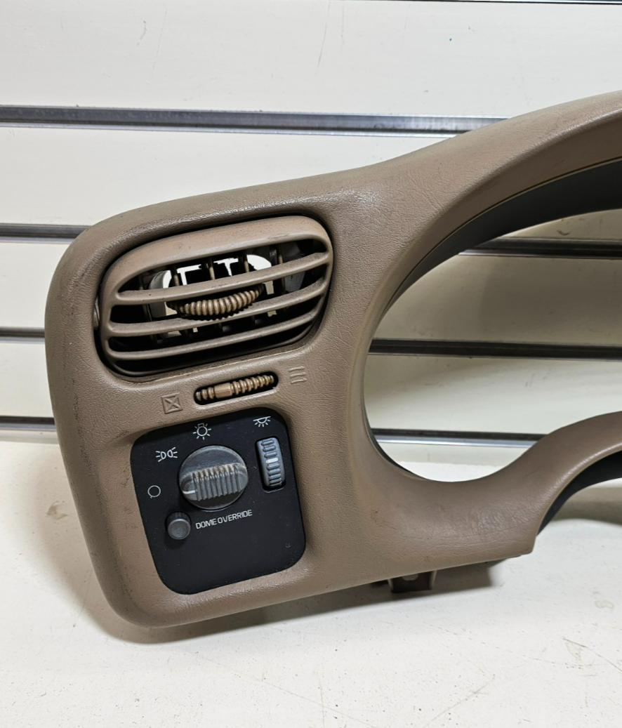 98-04 BLAZER S10 JIMMY SONOMA Cluster Dash Radio Bezel Tan