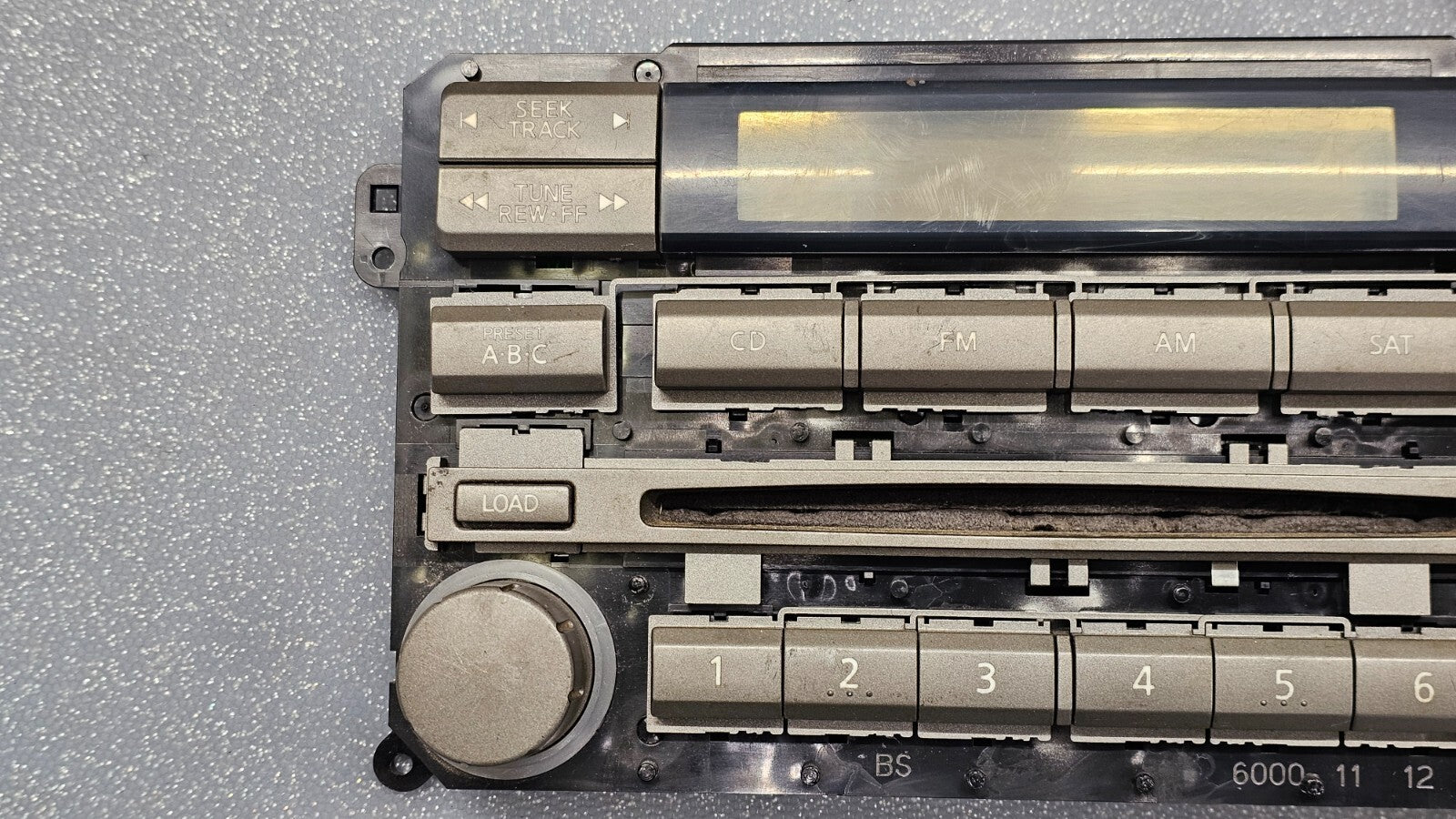 🔥04-07 NISSAN TITAN ARMADA FRONT DASH RADIO DASH PANEL TRIM CLIMATE CONTROL