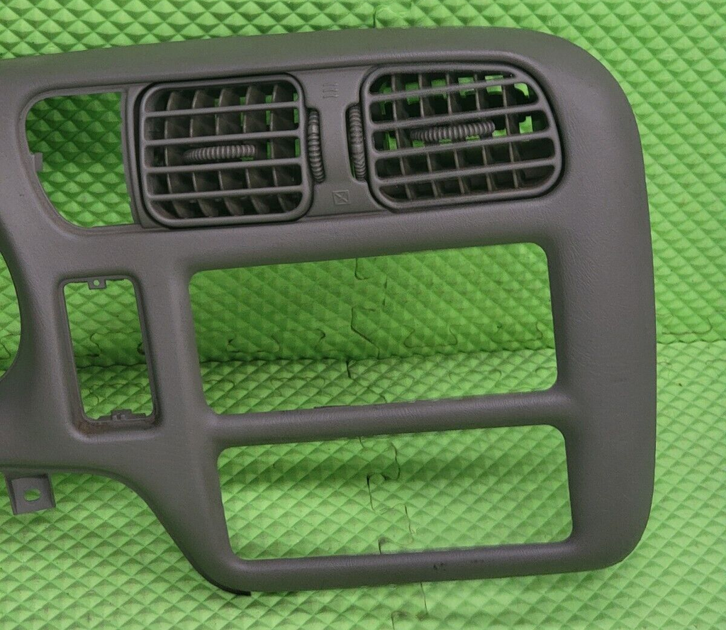 🔥1998-2004 BLAZER S10 JIMMY SONOMA Cluster Dash Radio Bezel GREY C8