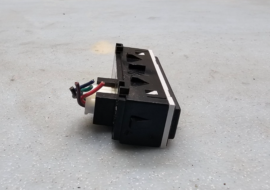 🔥06-24 Acadia Savana Inflatable Restraint Panel Module Safety Indicator Switch
