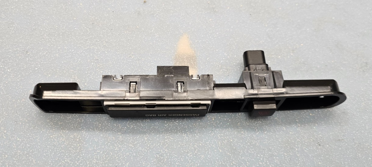 🔥2007-2012 GMC Acadia Traverse Hazard Light Control Switch PANEL Assembly Black