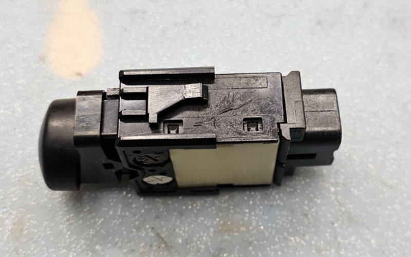 🔥03-08 Pontiac Vibe Defrost Defroster Glass Heat Heated Switch Assembly Black