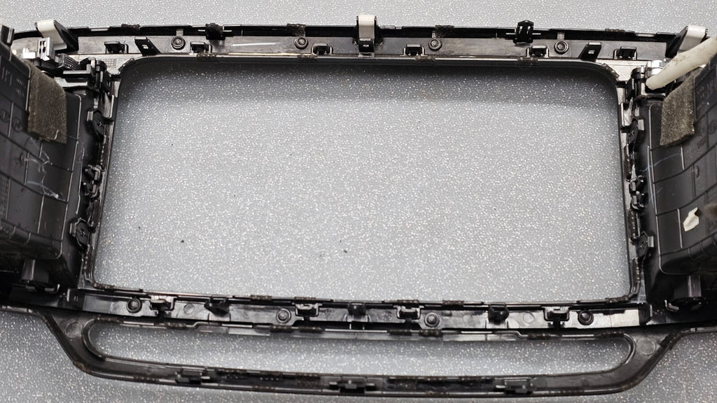 🔥16-18 KIA SORENTO RADIO CENTER DASH SURROUND BEZEL TRIM VENTS Assembly Silver