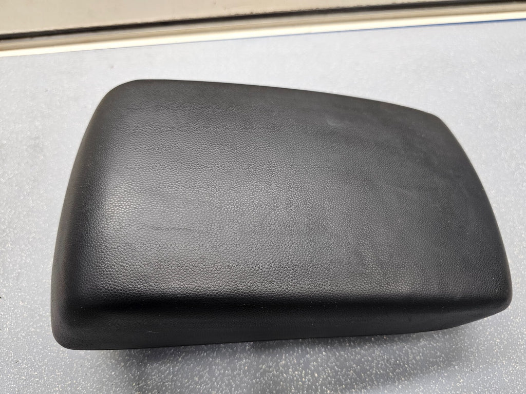 🔥07-09 MAZDA 3 CENTER CONSOLE LID ARM REST COVER STORAGE TOP PAD ASSEMBLY BLACK