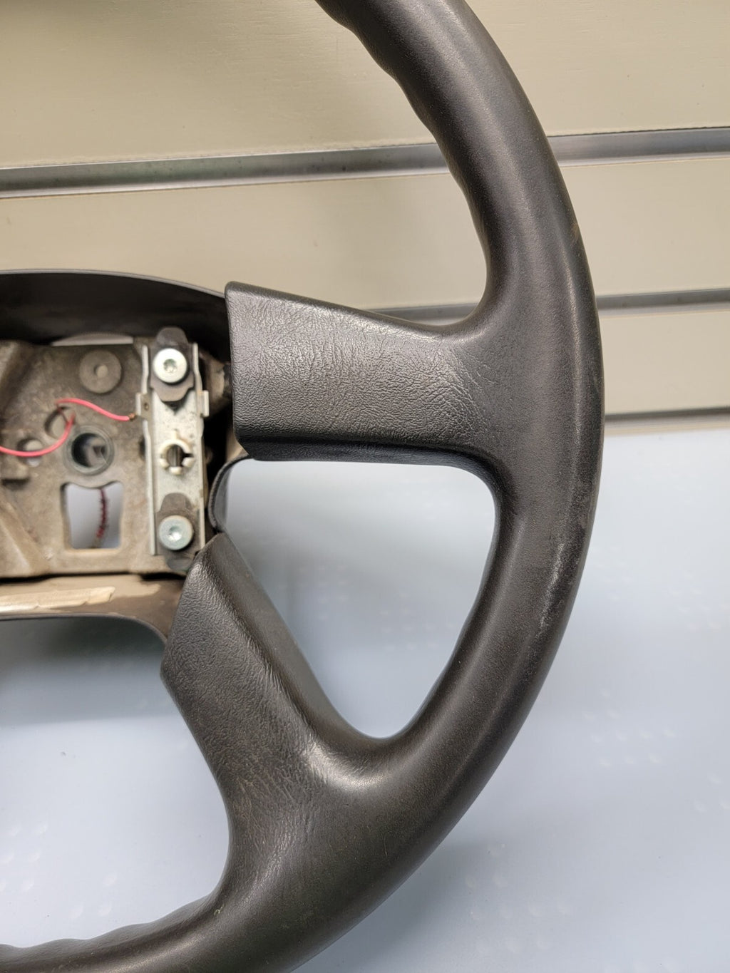 🔥03-06 SILVERADO SIERRA YUKON TAHOE SUBURBAN STEERING WHEEL LEATHER BLACK