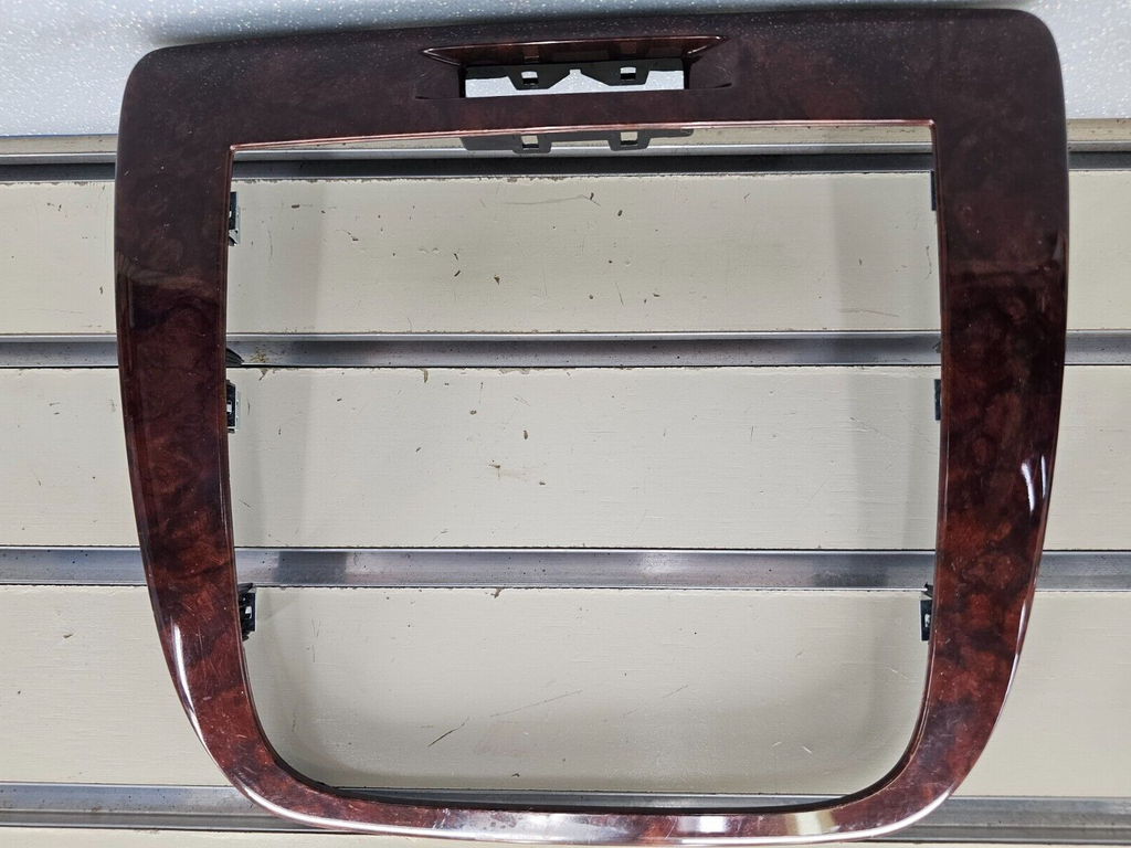 06-13 Chevy Impala Center Dash AM FM Radio Stereo Trim Panel Bezel Woodgrain OEM