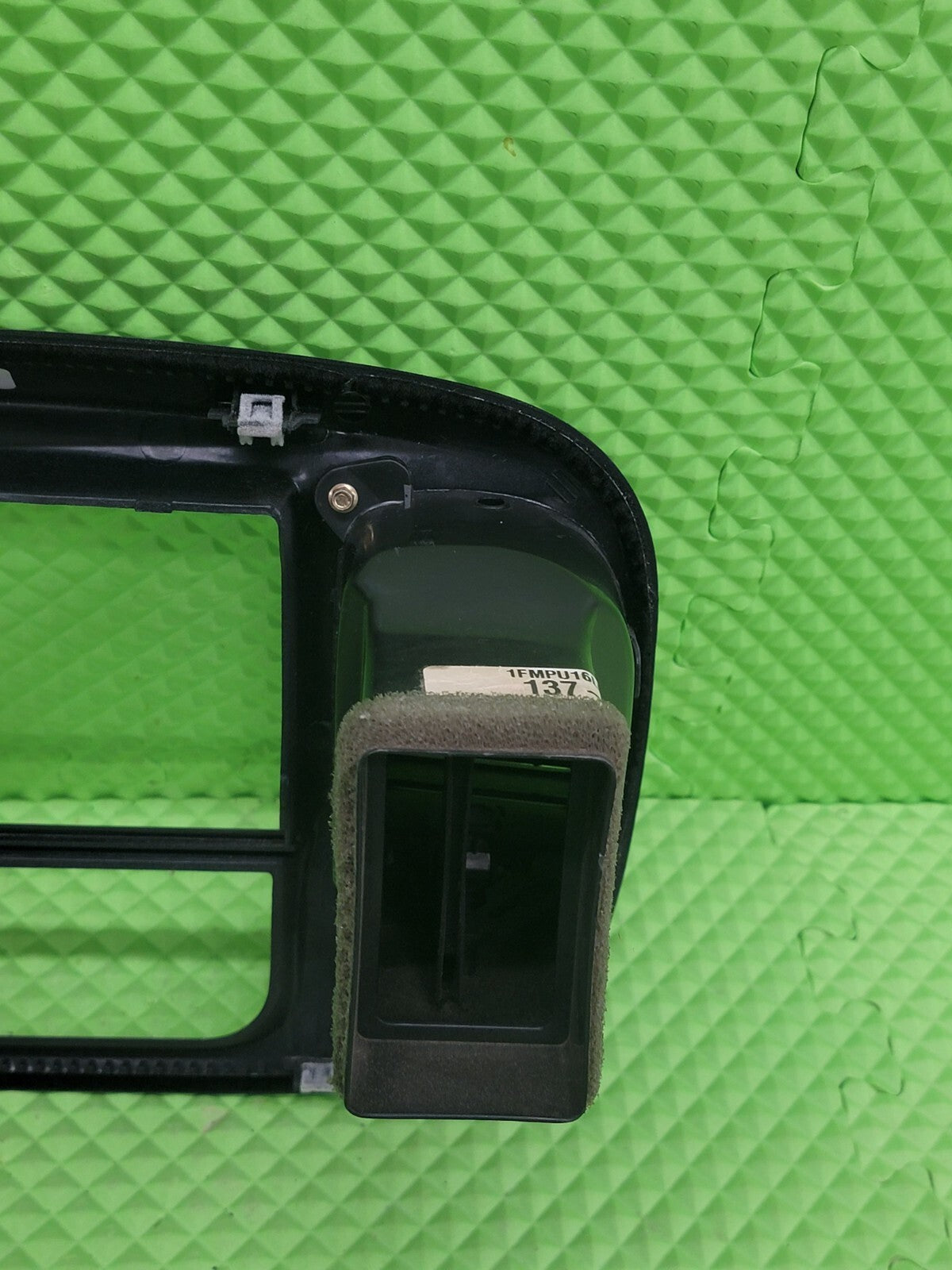 🔥97-03 Ford F150 Center Dash Radio Climate BEZEL Panel Line Gray B1