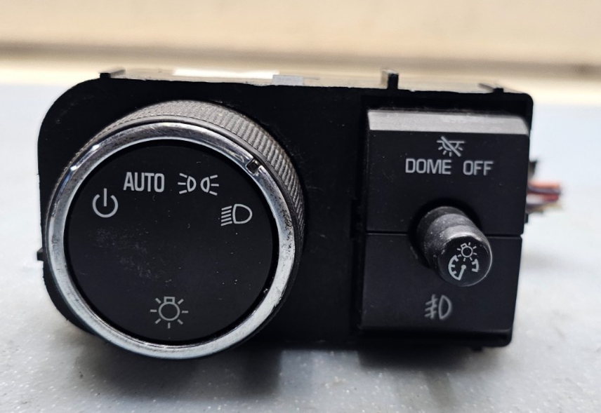 🔥07-14 Silverado Sierra Headlight Lamp Transfer Case Control Switch Assembly