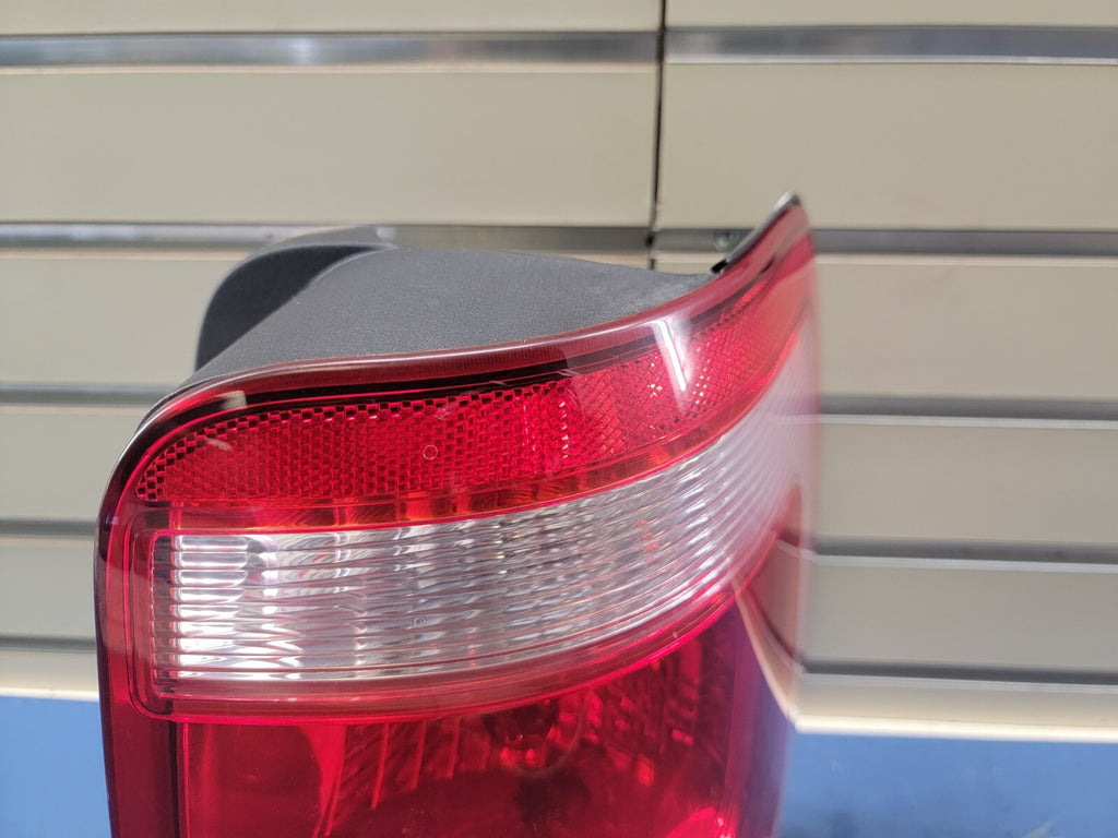 🔥08-12 Ford Escape right Hand passenger Side Rear Tail Light Lamp Genuine OEM
