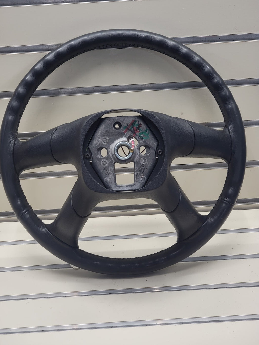 🔥03-06 SILVERADO SIERRA YUKON TAHOE SUBURBAN STEERING WHEEL LEATHER BLACK