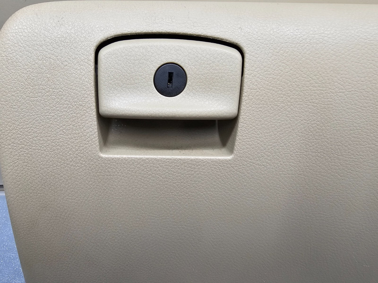 🔥07-12 Nissan ALTIMA Dash GLOVE BOX Storage Compartment Door Assembly TAN G30