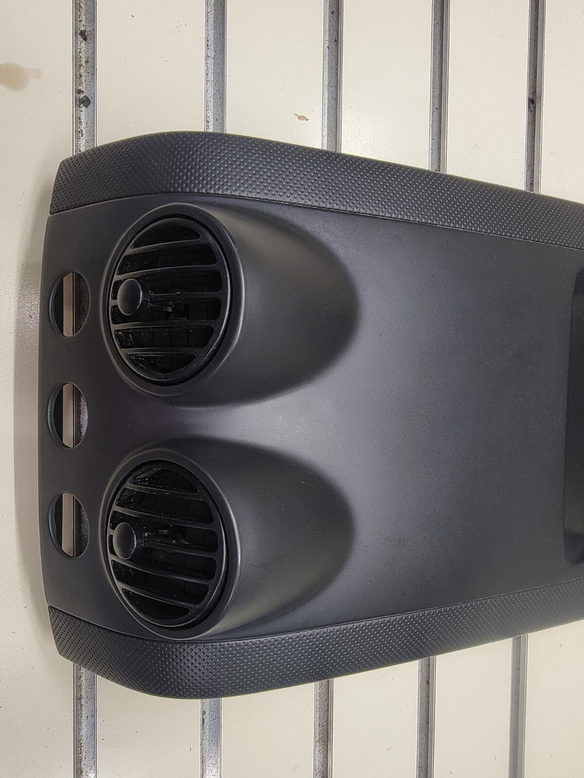 04-08 Chevrolet Aveo Hatchback Dashboard Top Center Air Vents Clock Bezel Black