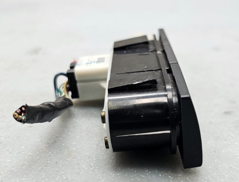 🔥06-09 FUSION MERCURY MILAN CENTER DASH HAZARD BUTTON SWITCH PASS RADIO BEZEL