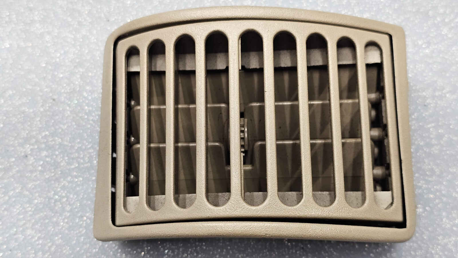 🔥95-99 CHEVY Suburban GMC DASH RIGHT Passenger Air Vent Heater Conditioning Tan