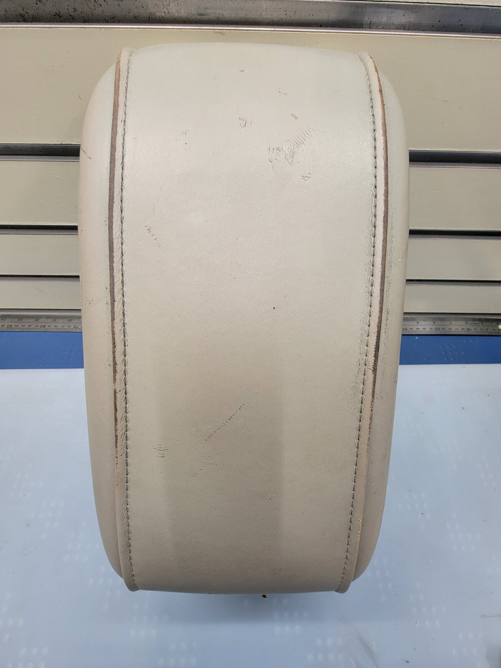 🔥2002-2005 Hyundai XG350 Center Console Arm Rest Lid Cover Tan OEM
