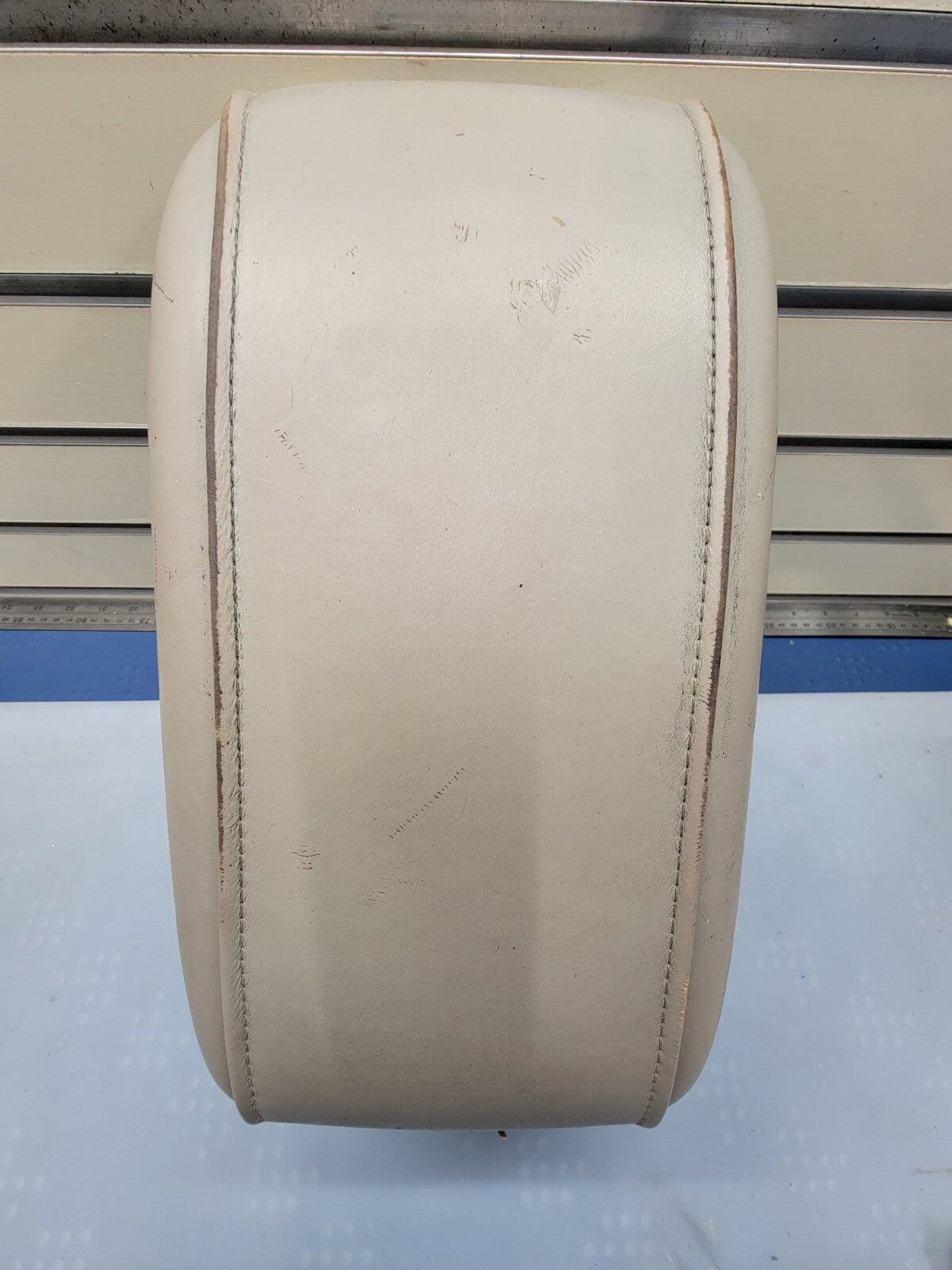 🔥2002-2005 Hyundai XG350 Center Console Arm Rest Lid Cover Tan OEM