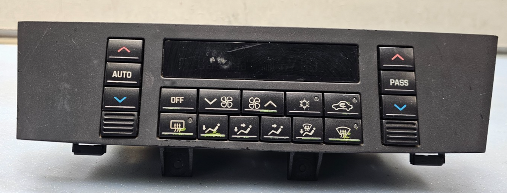 🔥06-09 Lacrosse Alure Dash Climate Control Temperature A/C AC HVAC Heater Black
